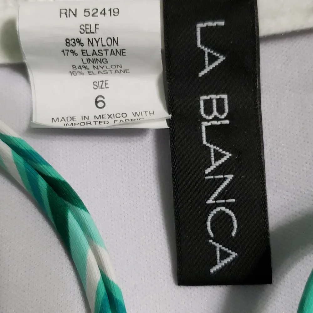 LA BLANCA one piece swimsuit
